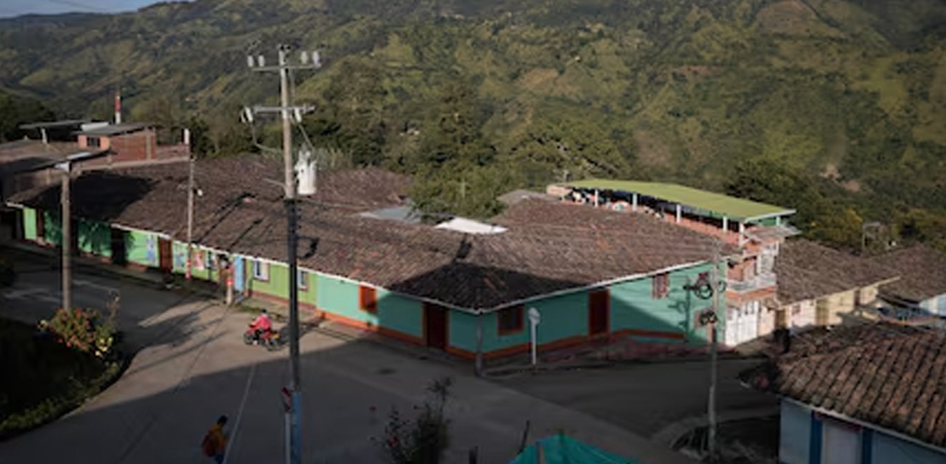 El líder al que mataron por enseñar a tocar la flauta a los niños en Jambaló